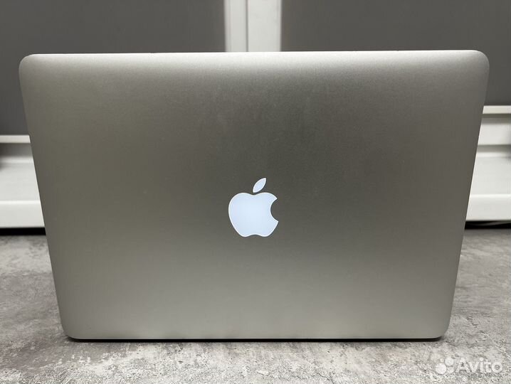 Apple MacBook Air 13 2015 i5 8gb 256gb