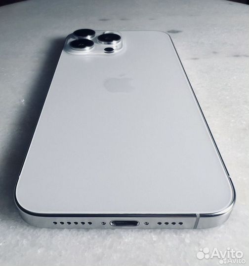 iPhone 15 Pro Max, 256 ГБ