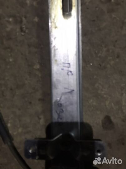 Передний левый стеклоподъёмник Great Wall Hover H3