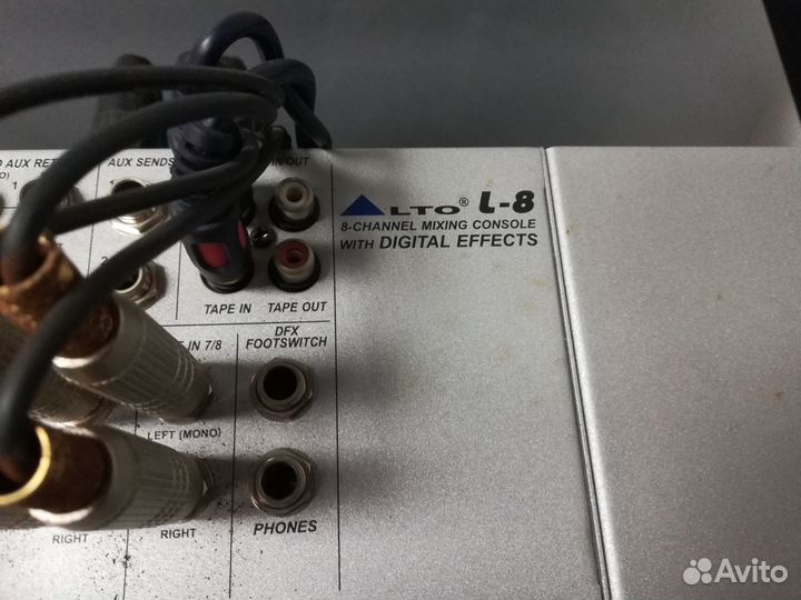 Стойка музыкальная