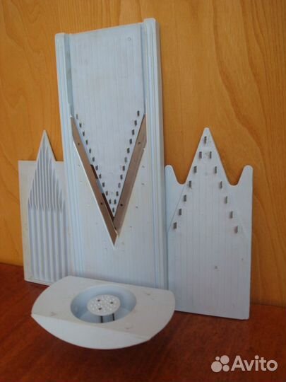 Овощерезка-терка с насадками, новая