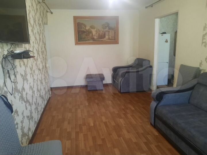 3-к. квартира, 54 м², 2/5 эт.