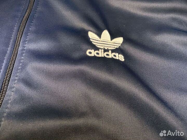 Костюм — строгий adidas (Австрия)