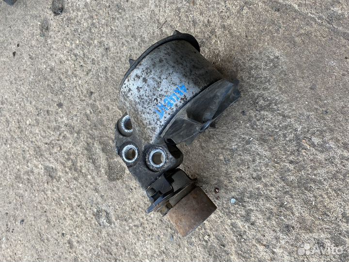 Подушка опора двигателя Hyundai accent