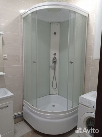 Душевая кабина 90х90