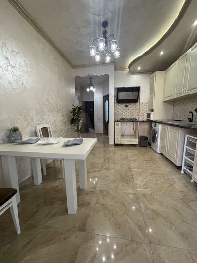 1-к. квартира, 63 м², 1/9 эт.