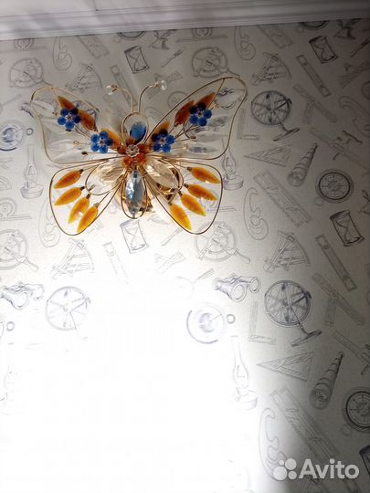 Люстра бабочка