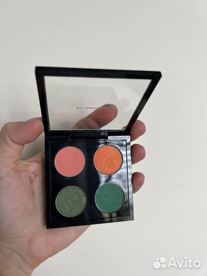 Палетка теней для век Mac
