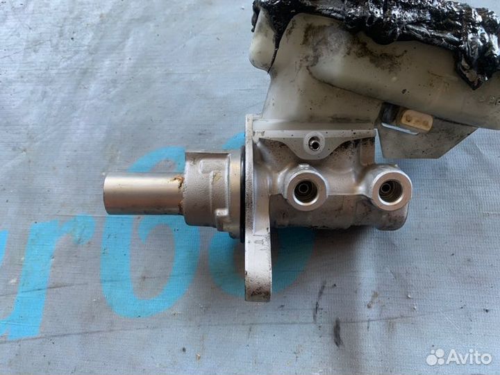 Тормозной цилиндр Infiniti Ex35 I (S50) VQ35 2008