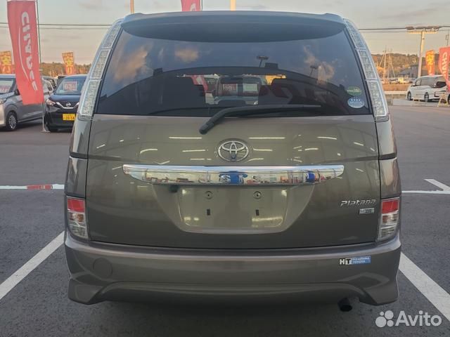 Toyota Isis 1.8 CVT, 2015, 38 000 км