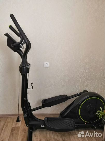 Эллиптический тренажер Torneo Transform C-530