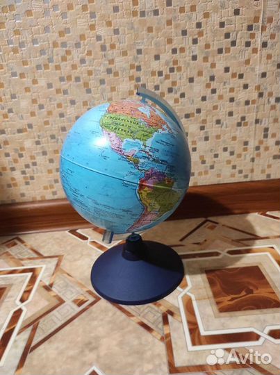 Глобус политический