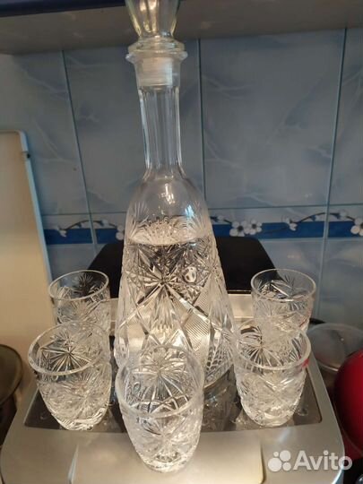 Хрустальный графин и 5 стопок