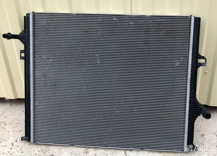 Радиатор интеркулера BMW 17118741830 двиг. b48