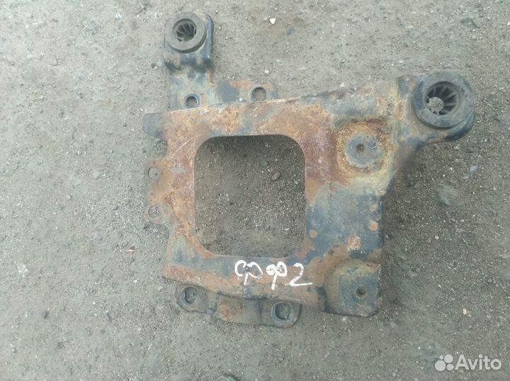 Кронштейн Форд Фокус 2