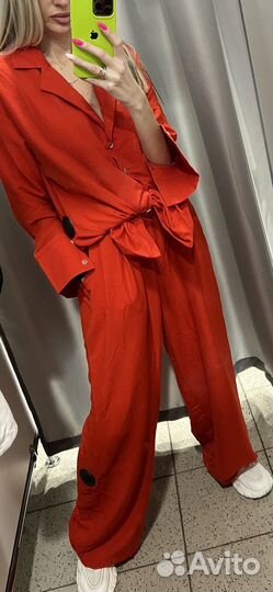 Костюм женский