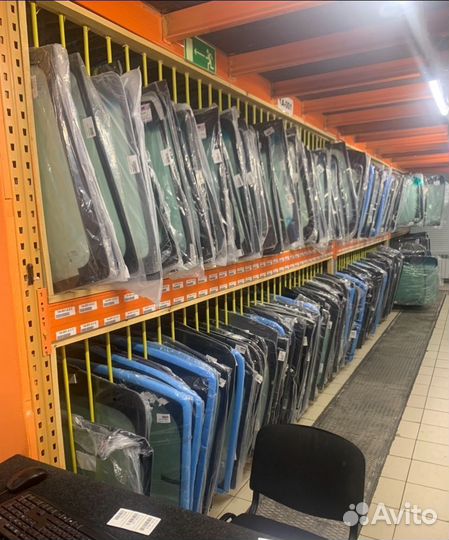 Стекло заднее левое опускное BMW X6 E71 08-14