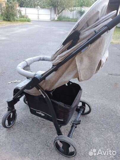 Прогулочная коляска