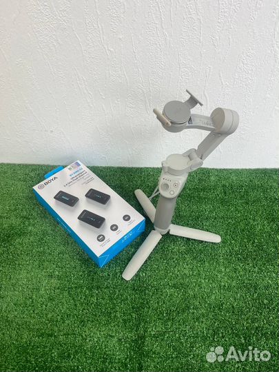 Петличный микрофон, свет, стабилизатор