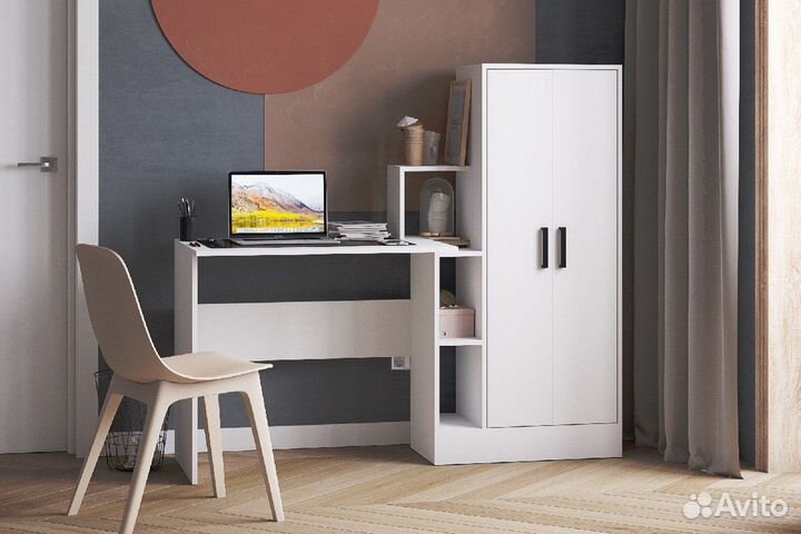 Письменный стол