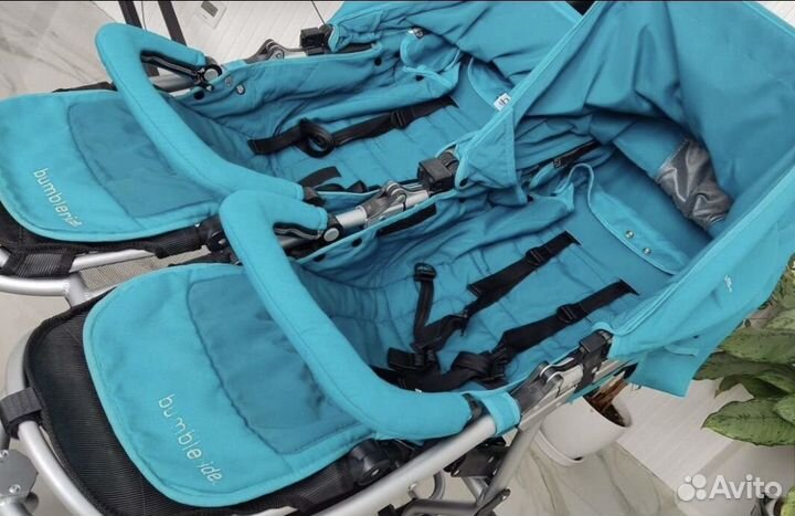 Коляска для двойни bumbleride