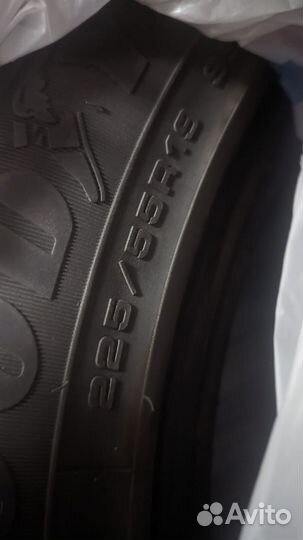 Goodyear EfficientGrip Performance SUV 225/55 R19 99V
