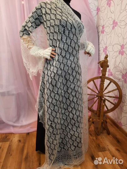 Подарок женщине