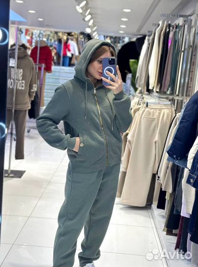 Костюм новый в стразах Турция