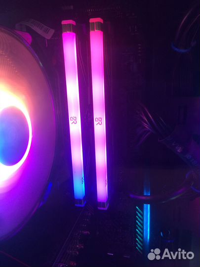 Оперативная память ddr4 16gb 4200Мгц