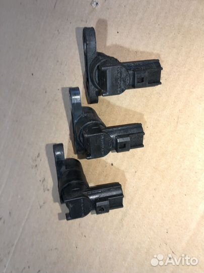 Датчик положения коленвала Ford Focus 2