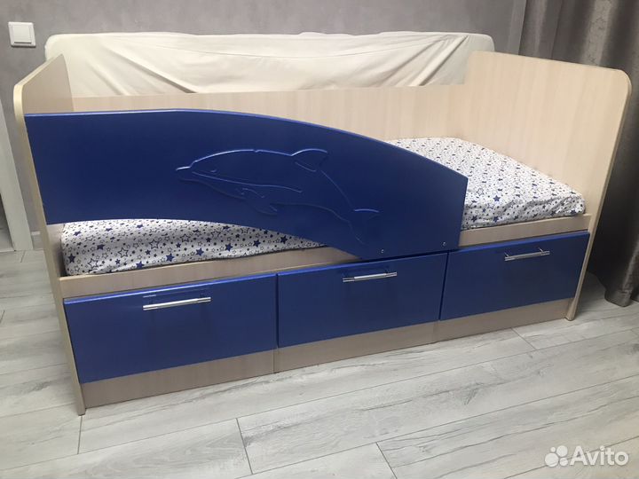 Кровать дельфин
