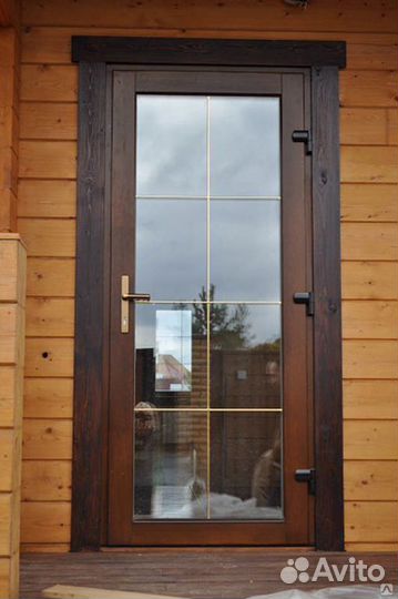 Пластиковая дверь