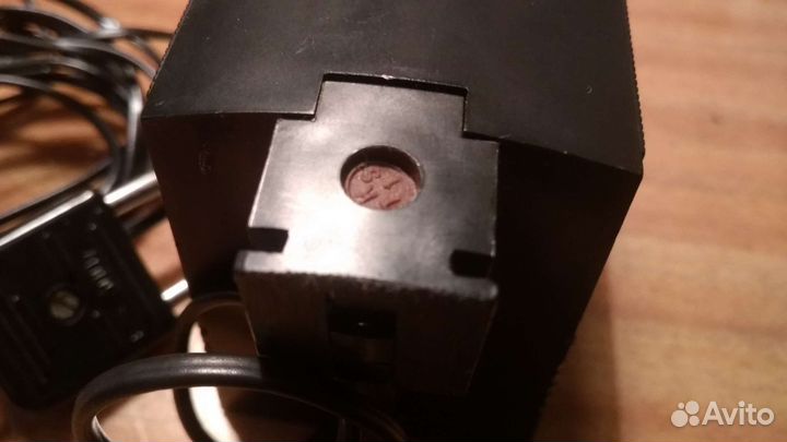 Фотовспышка Saulute в родном чехле