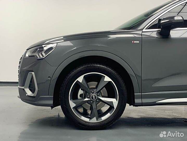 Audi Q3 1.4 AMT, 2022, 22 135 км