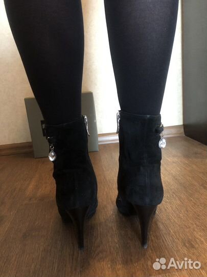 Полусапожки 39