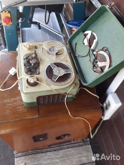 Катушечный магнитофон