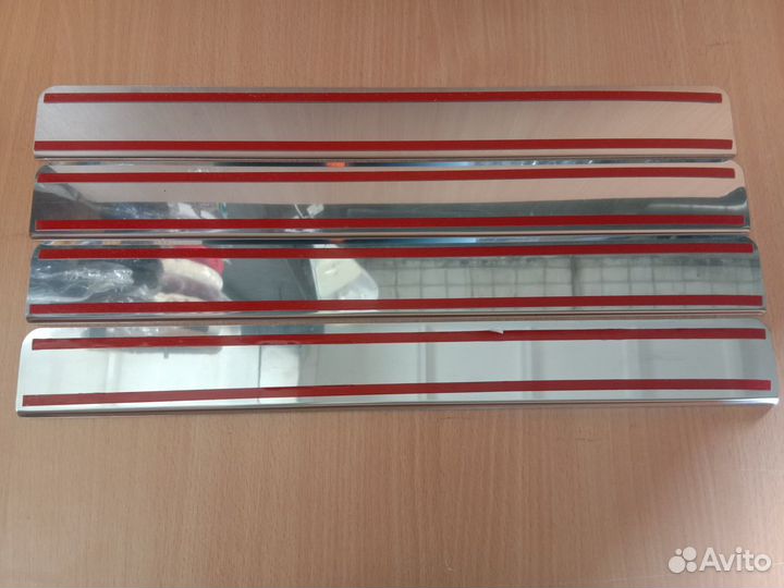 Накладки на пороги Opel Zafira Tourer C