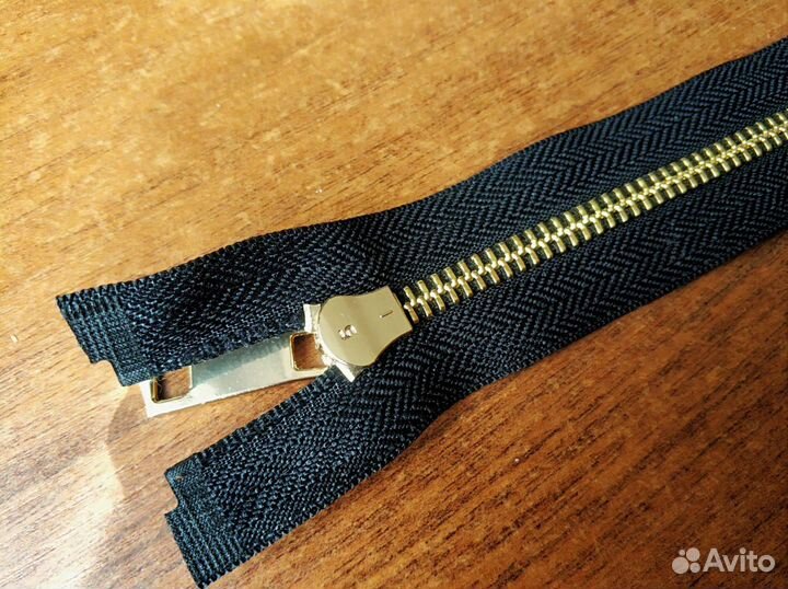 Золотистая металлическая молния (50 см)