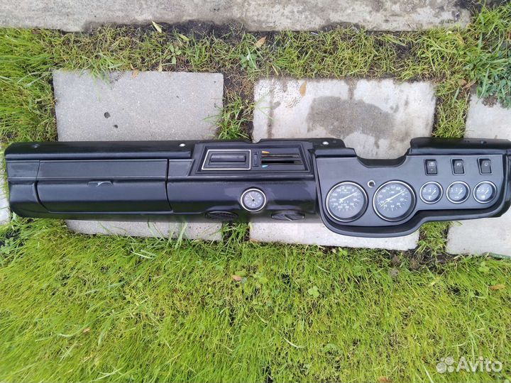 Приборная панель ваз 2106