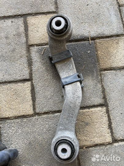 Поперечный рычаг подвески Л BMW 5 F10 33326782135