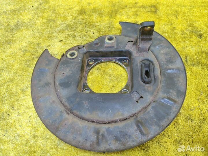 Кожух тормозного диска задний правый