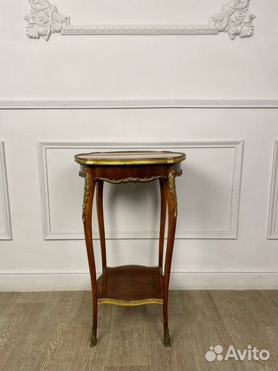 Антикварный чайный столик