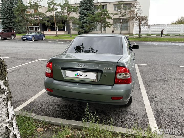 LADA Priora 1.6 МТ, 2010, 300 400 км