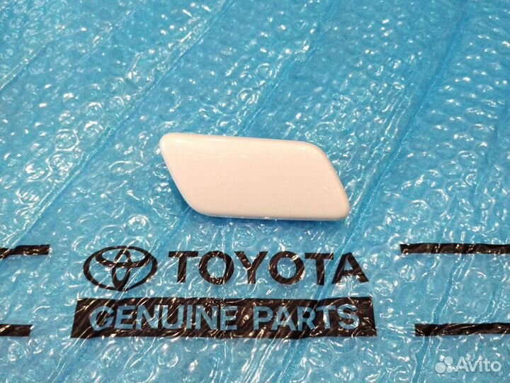 Крышка форсунки Lc 200 правая белый перл 12-15