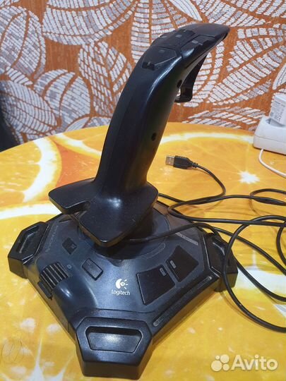 Джойстик, Logitech attack 3