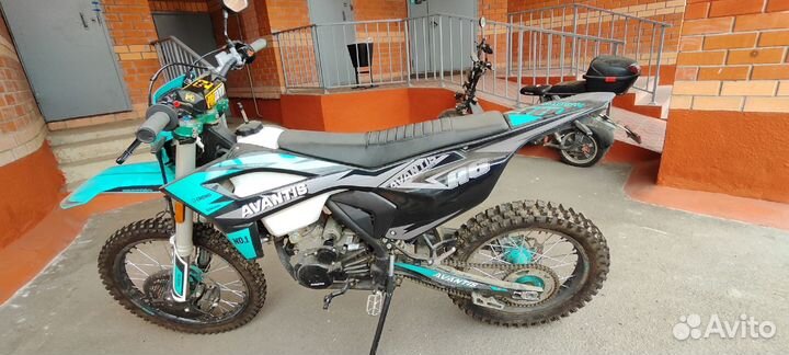 Эндуро мотоцикл Avantis a6 lux 300cc