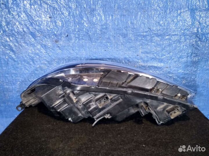 Фара правая Sorento Prime