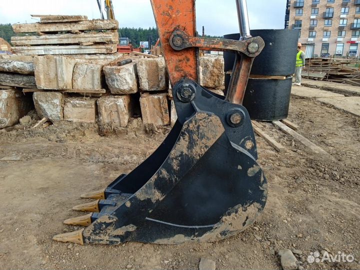 Ковш на hitachi Jcb