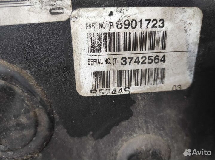 Двигатель Вольво S60 2.4i B5244S4