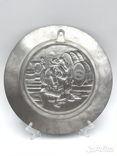 Коллекционная оловянная настенная тарелка